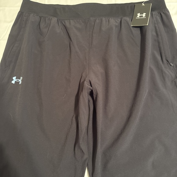 NWT Under Armour Men 2XL Outrun the Storm Pants Black 1365669 Fitted Zip Pockets - Picture 1 of 9